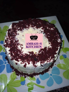 A picture of Red velvet cake.
