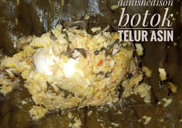 Botok kelapa telur asin