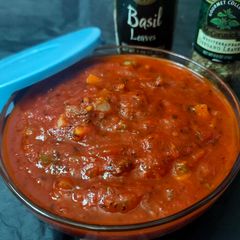 Italian sauce A picture of Italian sauce.