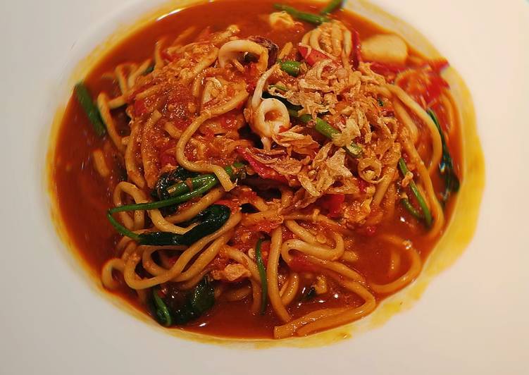 Mie kangkung terasi (seafood)