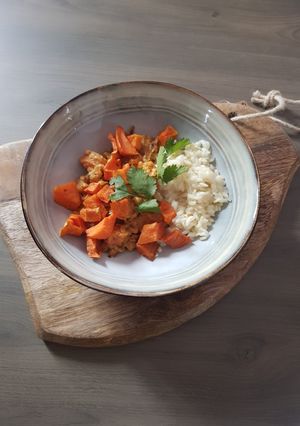 Une photo de Curry de patate douce grillée #healthy #curry patate douce