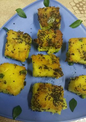 A picture of Upklas (Upma ka Dhoklas).