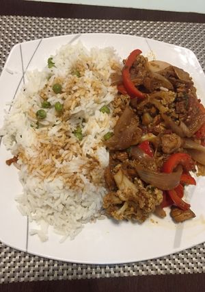 Foto principal de Saltado de pollo y coliflor