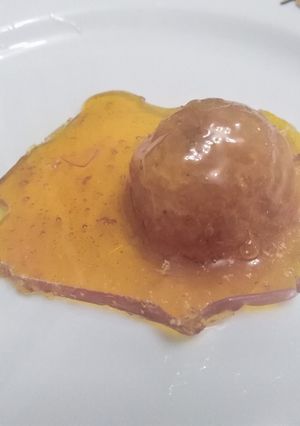 Una foto de Bolitas de coco acarameladas
