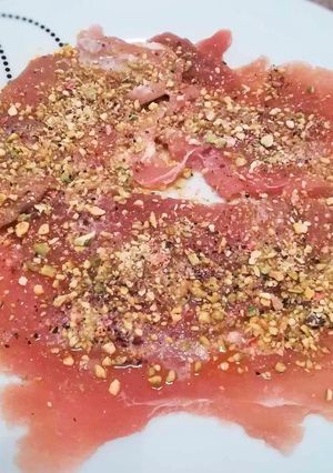 Foto di Carpaccio di tonno e pistacchi