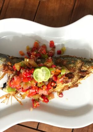 Foto resep Ikan goreng bumbu kuning sambal dabu-dabu