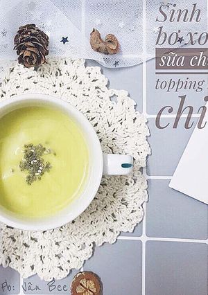 Hình của món Ăn dặm-Sinh tố bơ xoài yougurt topping hạt chia.