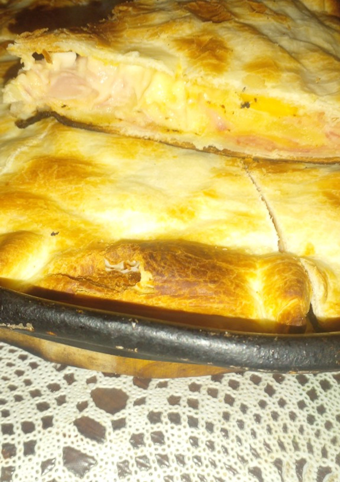 Una foto de Pascualina Triple Sabor: jamón, queso cremoso y queso fontina🤤