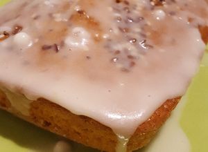 Una foto de Budín de naranja zanahoria glaseado, fácil, delicia!