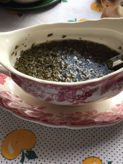 Una foto de Salsa de menta (mint sauce)