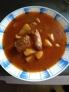 Una foto de Patatas con chorizo