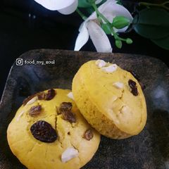 Custard Muffins (Eggless) A picture of Custard Muffins (Eggless).