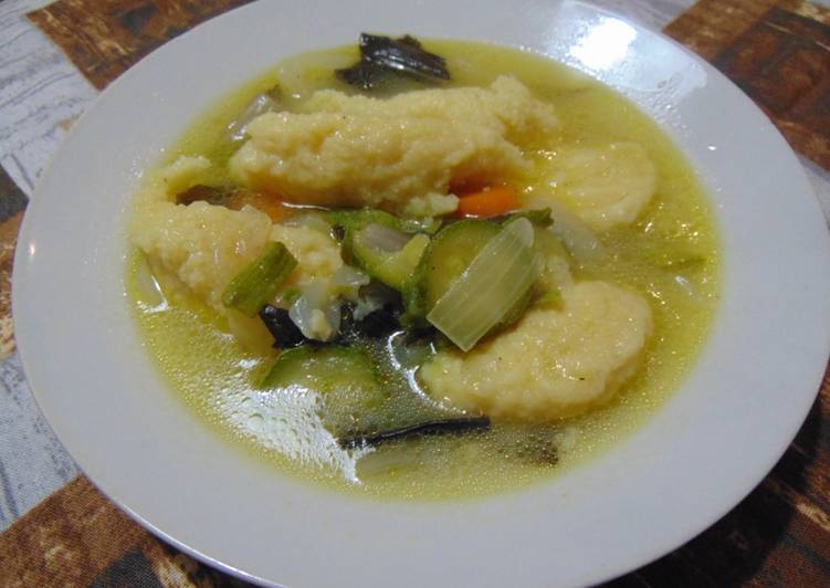 Gnocchi di semolino in brodo di verdure