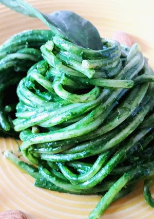 A picture of Spaghetti with Spinach and Almond Pesto.