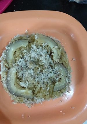 A picture of Jaggery rice gur wale chawal.