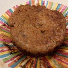 A picture of Apple cup cake.