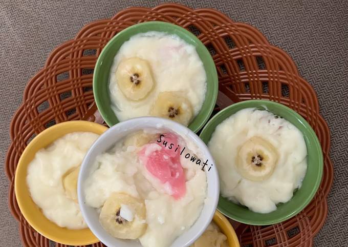 Kue Keranjang Pisang Siram Sumsum