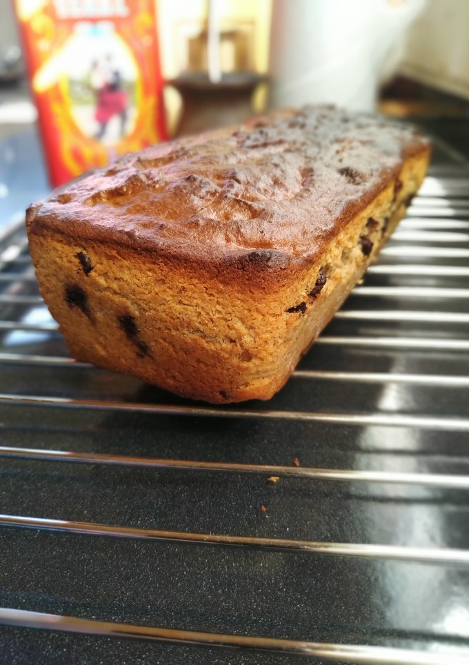 Una foto de Budín de banana, harina integral y mantequilla de maní 🤩