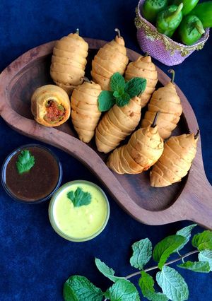 ભરેલા મરચા ના ભજીયા તળ્યા વગર (Stuffed Chili Pakoda without Fry Recipe In Gujarati) રેસીપી મુખ્ય ફોટો