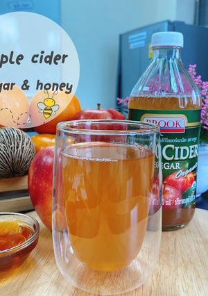 รูปของ แอปเปิ้ลไซเดอร์ผสมน้ำผึ้ง (Apple cider vinegar&honey)