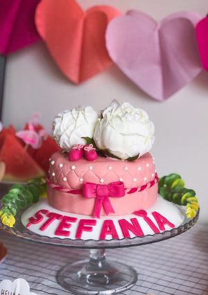 O poză a rețetei Tort cu cremă de vanilie și cocos.