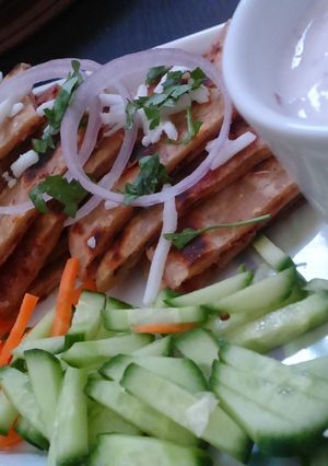 A picture of Rajma cheese paratha.