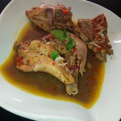 A picture of Chicken pepper soup.