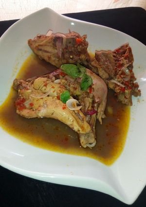 A picture of Chicken pepper soup.
