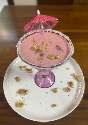 A picture of Strawberry and walnut smoothie.