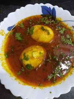 अंडा करी (anda curry recipe in marathi) रेसिपी चे मुख्य फोटो