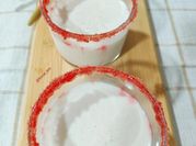 Una foto de agar agar con leche de coco