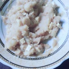 A picture of Smashed potatoes.
