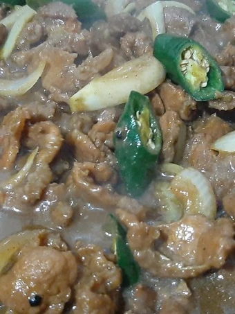 Langkah Gampang Menyiapkan Resep Sapi Lada Hitam yang Lezat Sekali