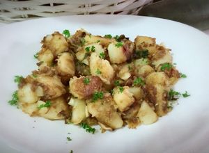 Una foto de Patatas de guarnición al toque de miel y jengibre