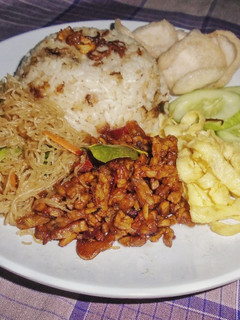 Foto resep Nasi Uduk Rice Cooker