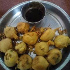 Tasty and simple aloo bonda recipe A picture of Tasty and simple aloo bonda recipe.