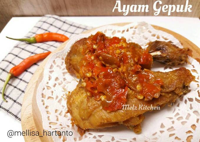 Ayam Gepuk (Sambal Budeg)