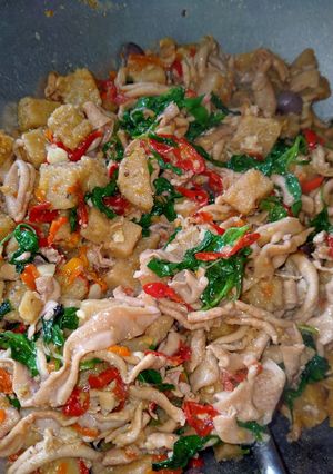 Foto resep Tumis usus tempe gembus kemangi pedas