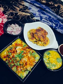 रगड़ा पेटिस चाट (ragda patties chaat recipe in Hindi) रेसिपी मुख्य फोटो