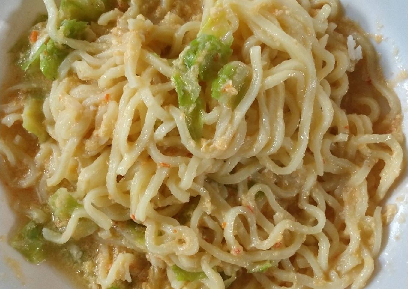 Mie Telur Kuah Seblak