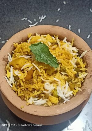 દમ હાંડી બિરયાની (Dum Handi Biryani Recipe In Gujarati) રેસીપી મુખ્ય ફોટો