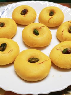 কেশর পেড়া (kesar peda recipe in Bengali) রেসিপির প্রধান ছবি