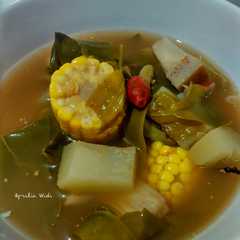 A picture of Sayur Asem.