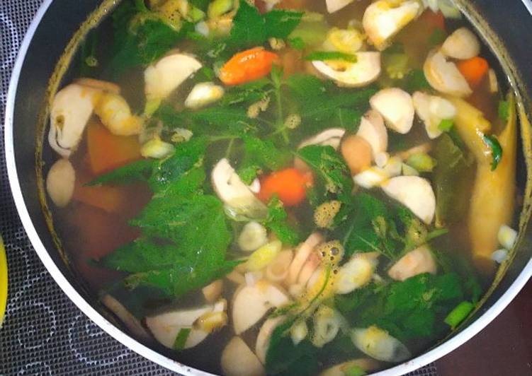 Masakan Unik Sup ikan segar Mantul Banget
