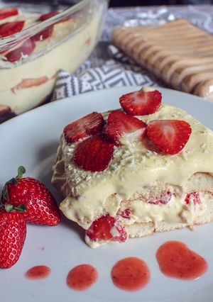Epres tiramisu recept fotója