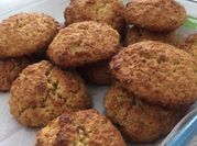 Una foto de galleta de avena miel y naranja