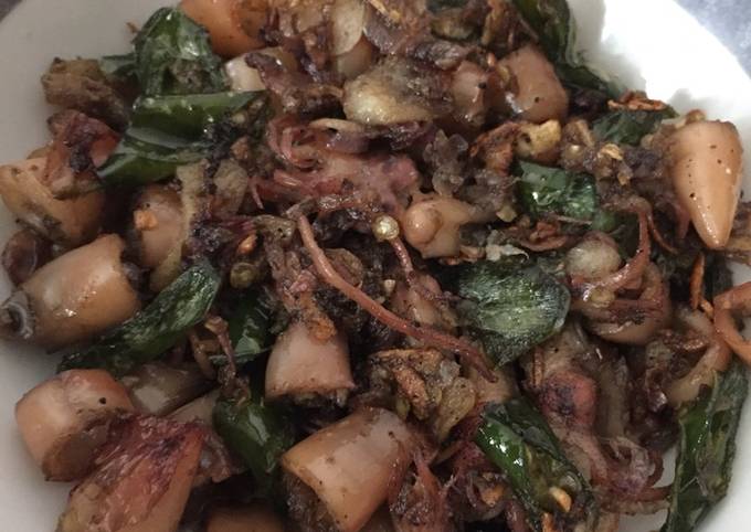 Ini dia! Resep bikin Cumi oseng cabai hijau yang gurih