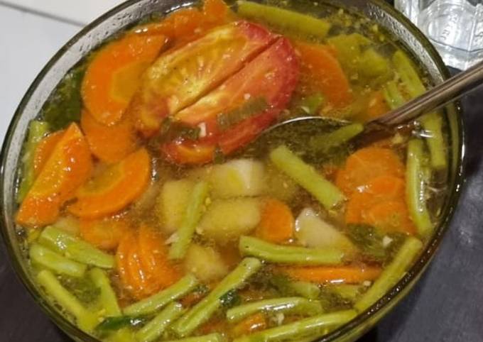 Langkah Mudah untuk Menyiapkan Sup sayur, Enak Banget