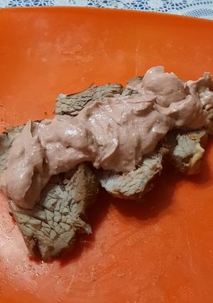 Una foto de Salsa cremosa de picadillo para untar
