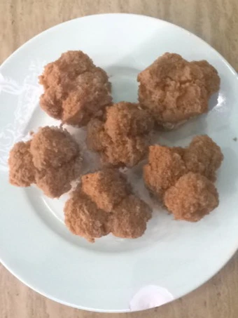 Langkah Mudah untuk Menyiapkan Resep Bolu kukus gula merah merekah yang Uenak Anti Ribet, Lezat